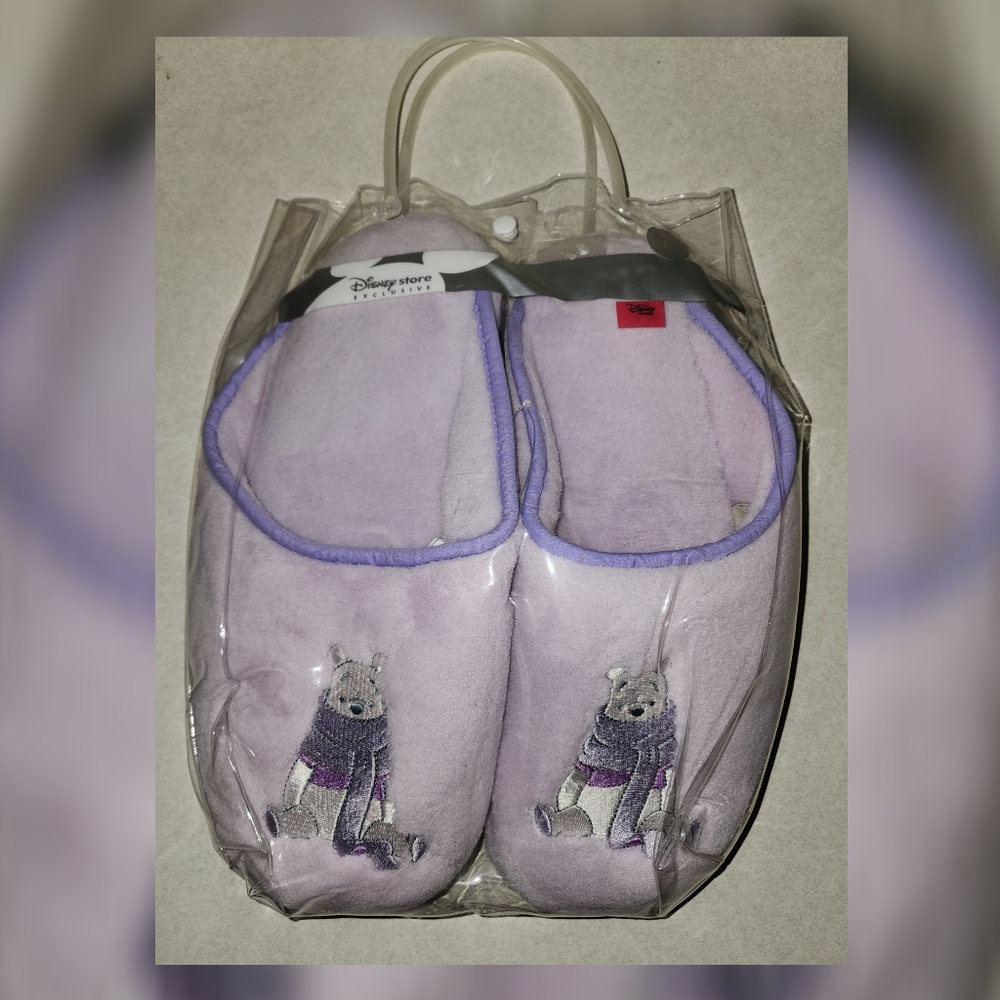 Disney Store Exclusive Winnie The Pooh Slippers New L (9-10)